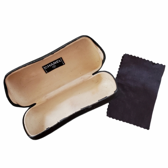 CHANEL Cateye Sunglasses - Picture 7 of 13